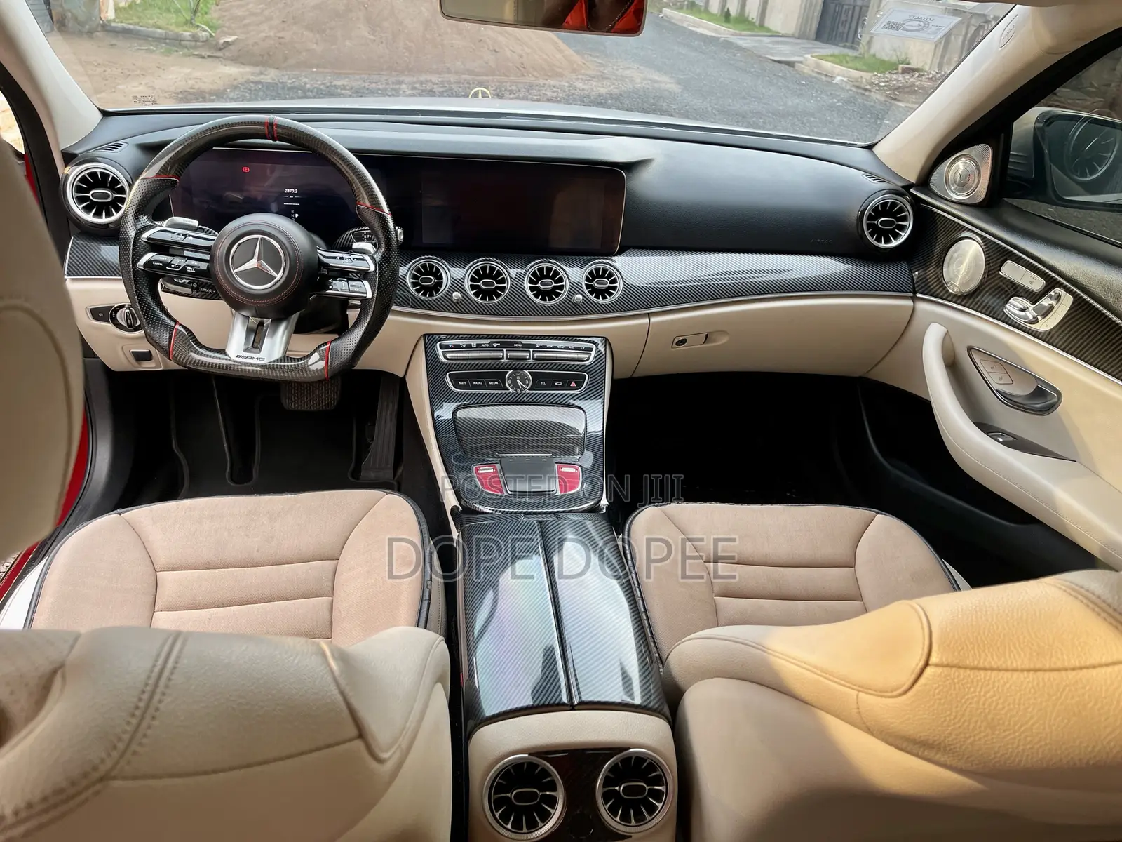 Mercedes-Benz E300 2019 Red