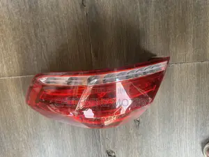 Mercedes Benz E350 2014-2016 W212 Eclass Tailight Available