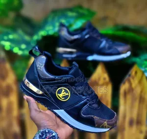 Louis Vuitton Women Sneakers