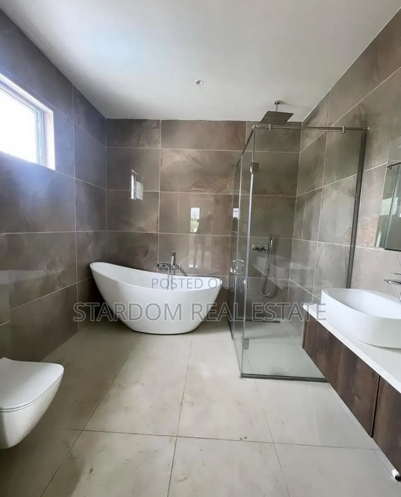 4bdrm Duplex in Lagos Avenue, East Legon for sale