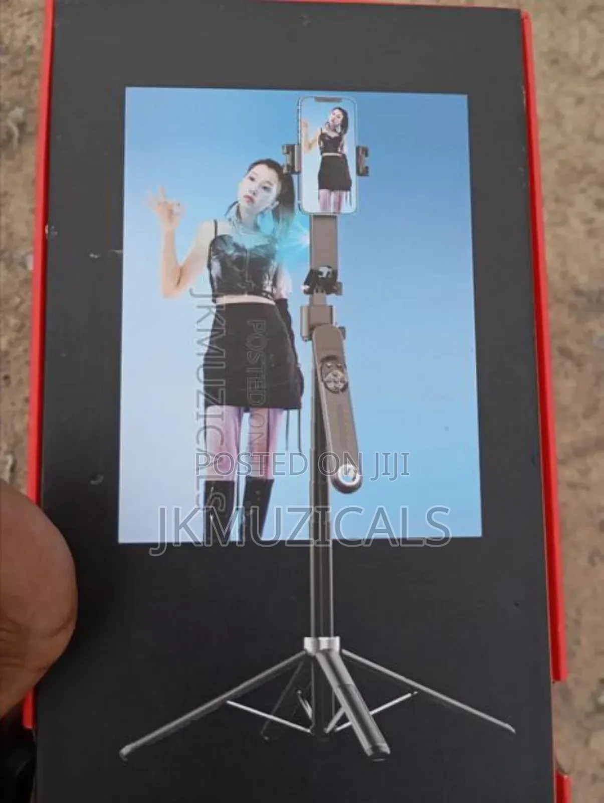 Selfie Stick_ Tracking Gimbal_ Dual Lamp_ Q515tk