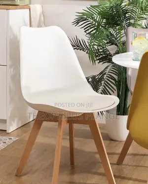 Scandy Pyramid Nordic Chair