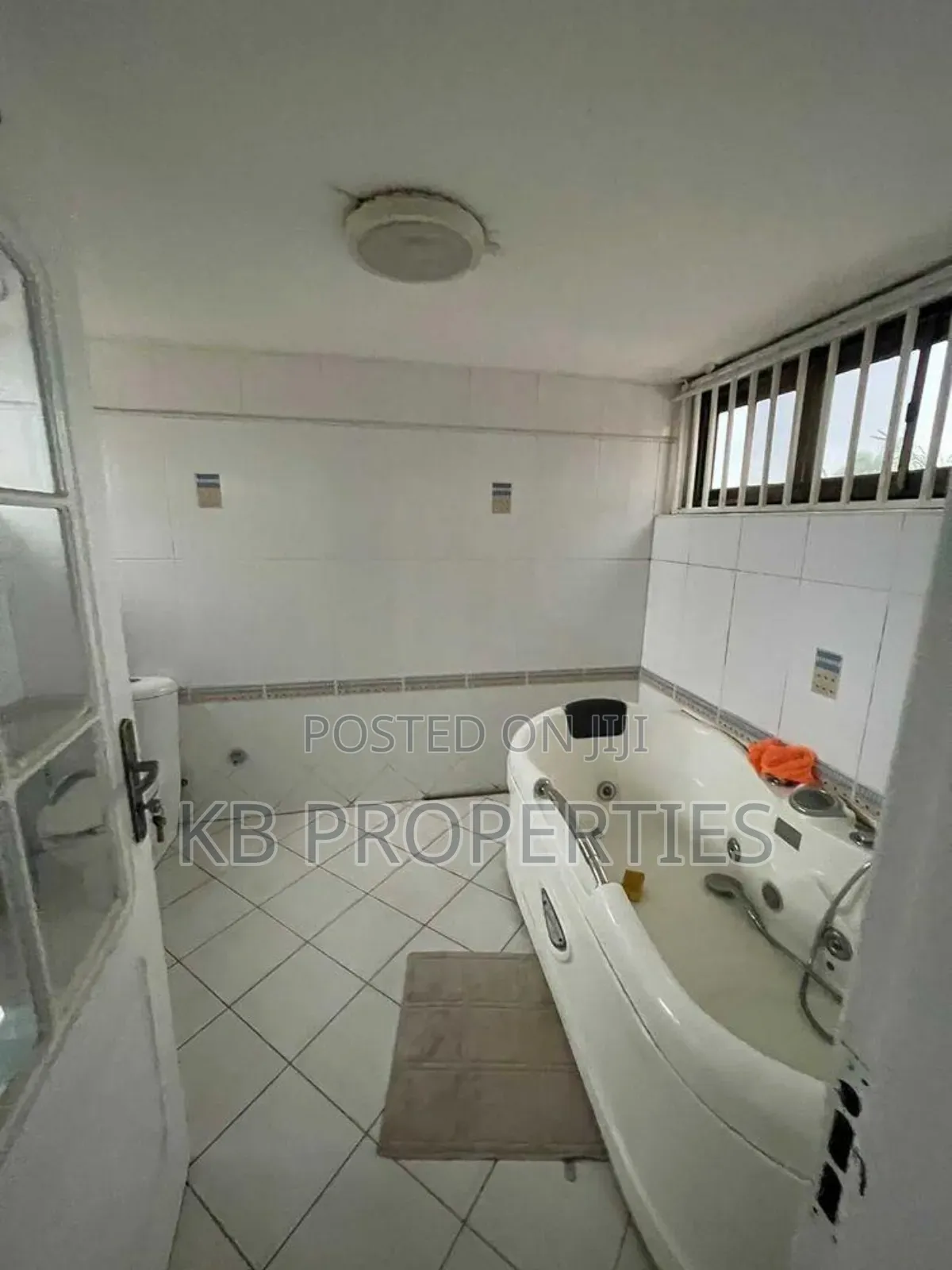 Furnished 5bdrm Duplex in Kb Properties, Spintex for rent