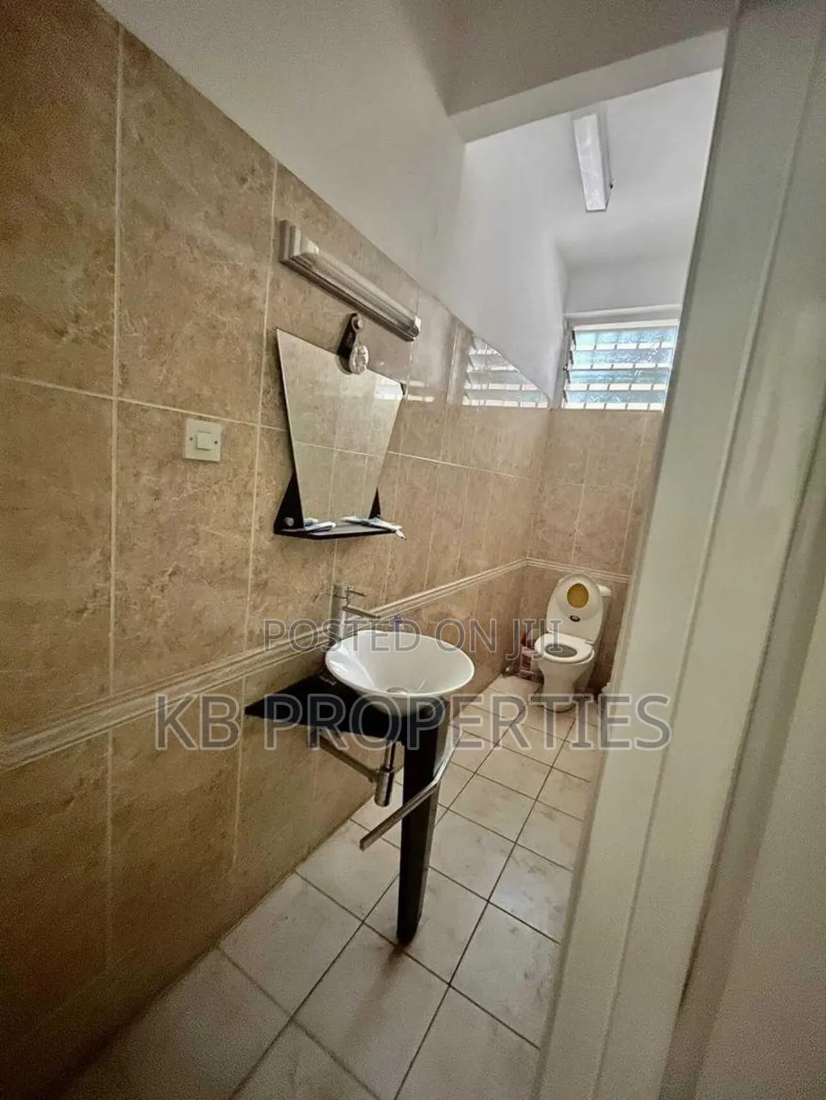 Furnished 5bdrm Duplex in Kb Properties, Spintex for rent