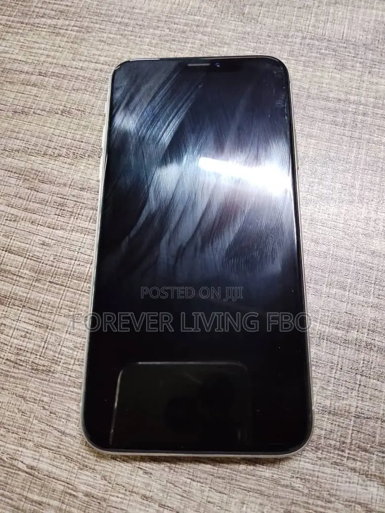 Apple iPhone X 64 GB White