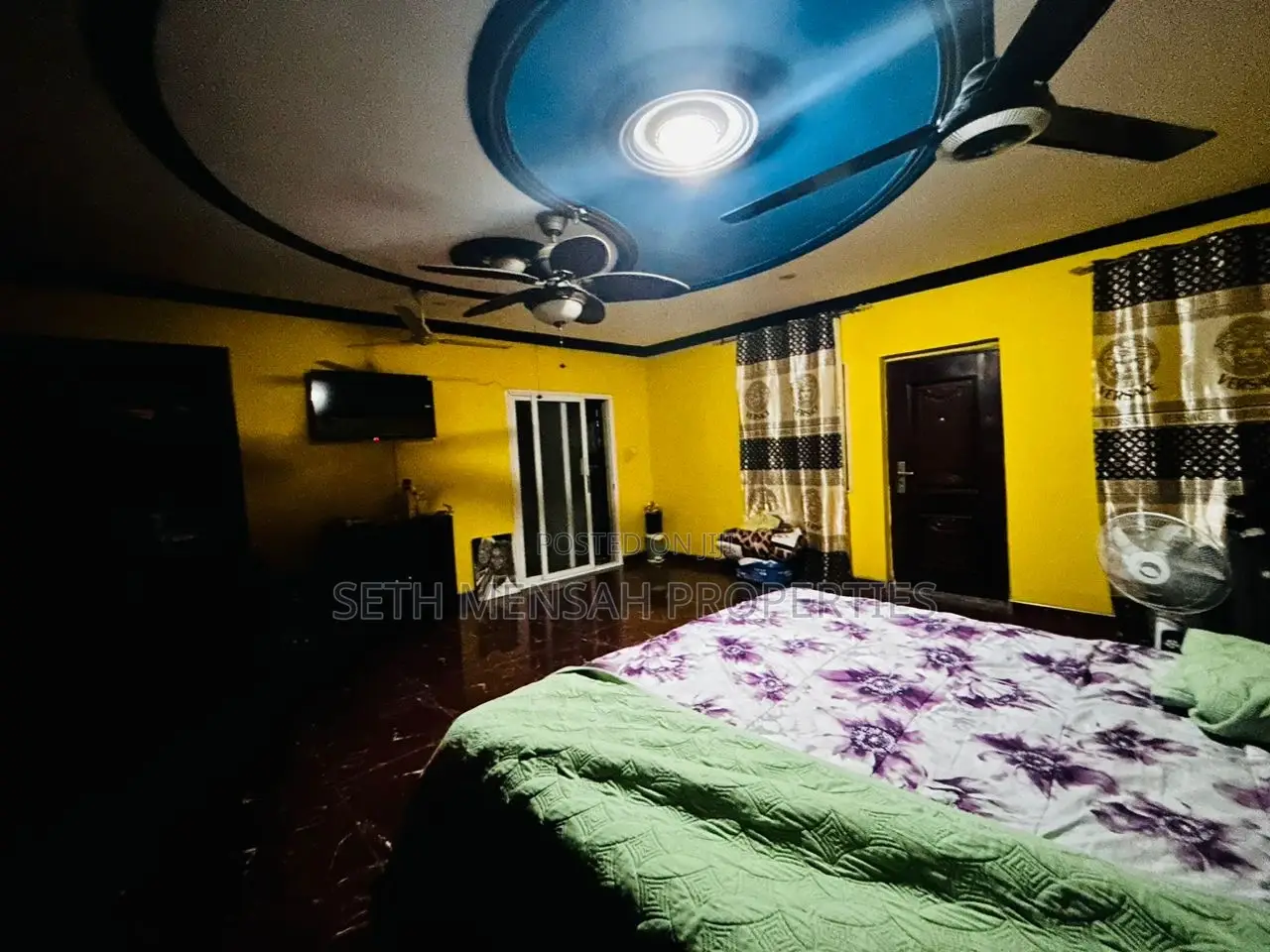5bdrm House in Skm Property, Dansoman for sale