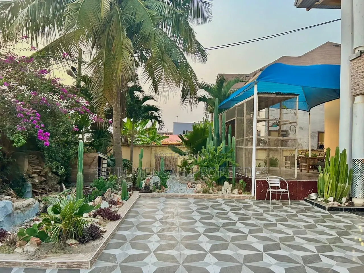 5bdrm House in Skm Property, Dansoman for sale