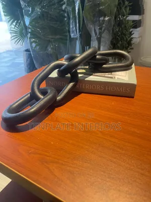 Wooden Chain Link Decor Black