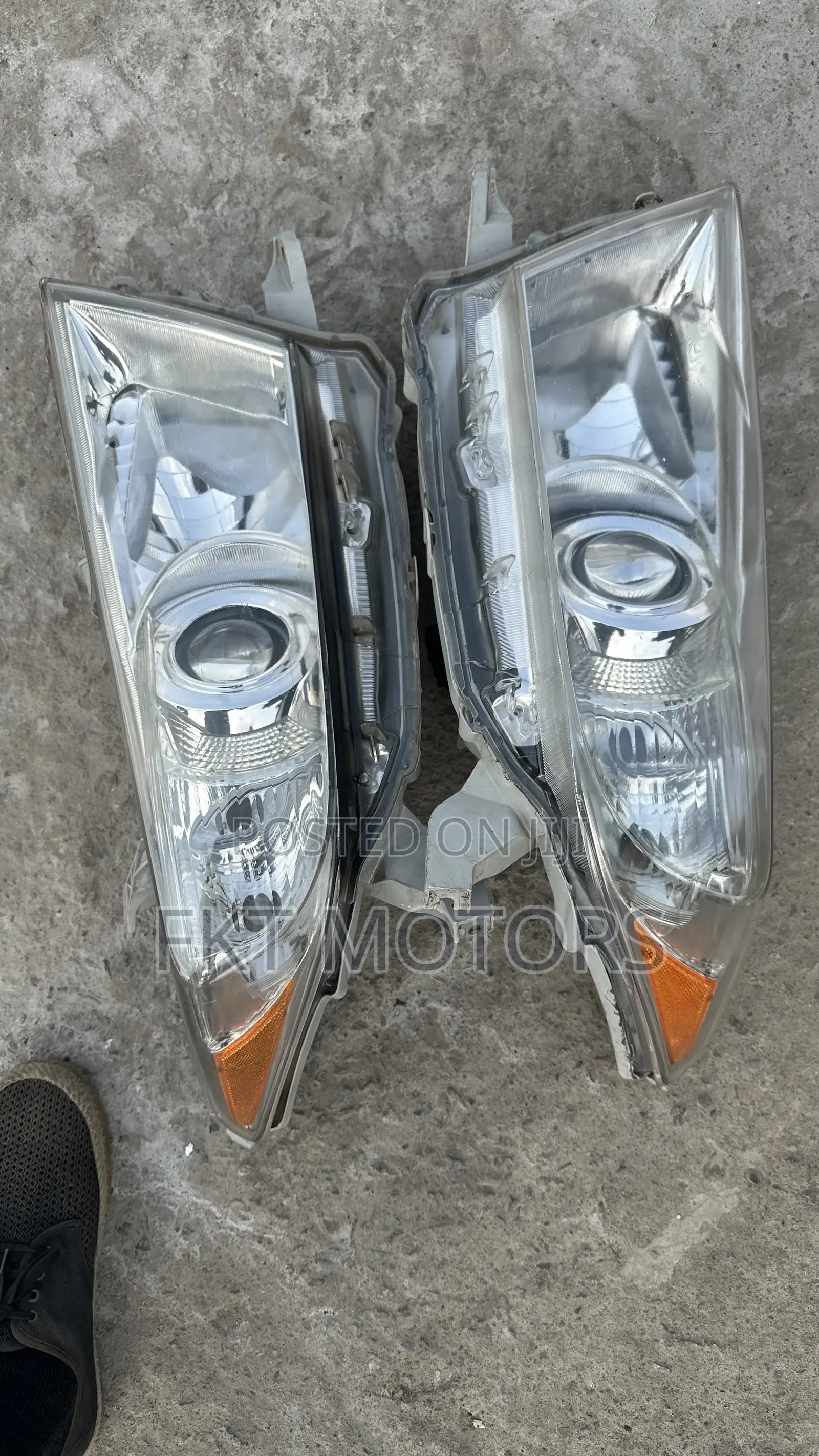 Toyota Highlander Headlight 2010,2011,2012,2013,2014,2015