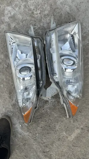Toyota Highlander Headlight 2010,2011,2012,2013,2014,2015