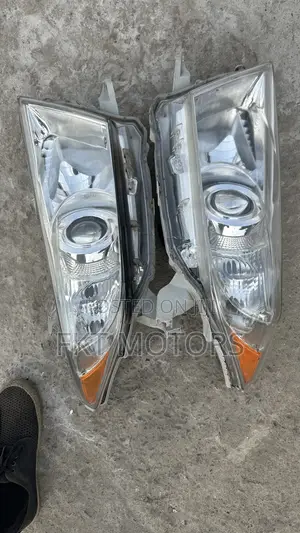 Toyota Highlander Headlight 2010,2011,2012,2013,2014,2015