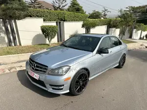 Photo - Mercedes-Benz C250 2014 Gray