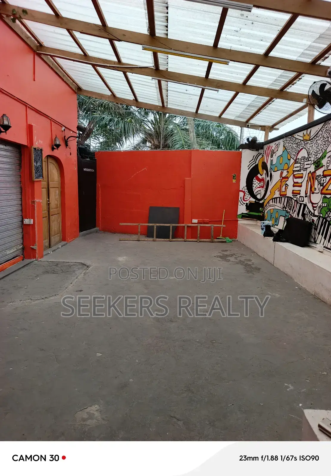 Restaurant at Osu for Lease