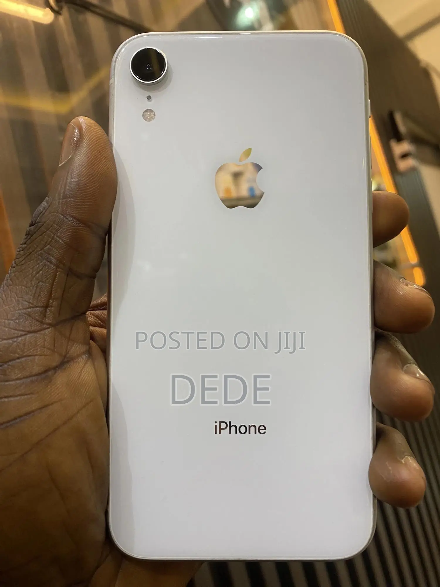 Apple iPhone XR 64 GB White