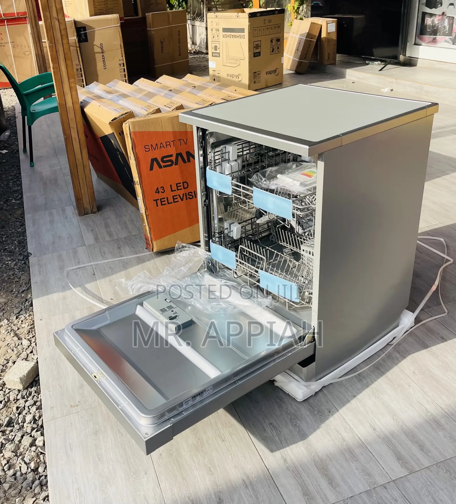 Sparkling Cleaning Midea Electric Dishwasher(Gray).
