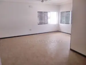 5bdrm Mansion in Oyarifa for sale