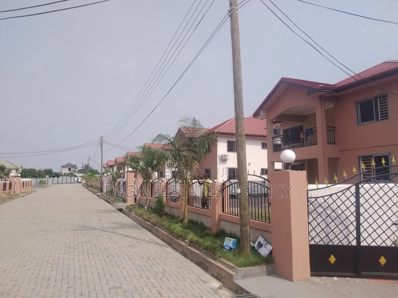 5bdrm Mansion in Oyarifa for sale