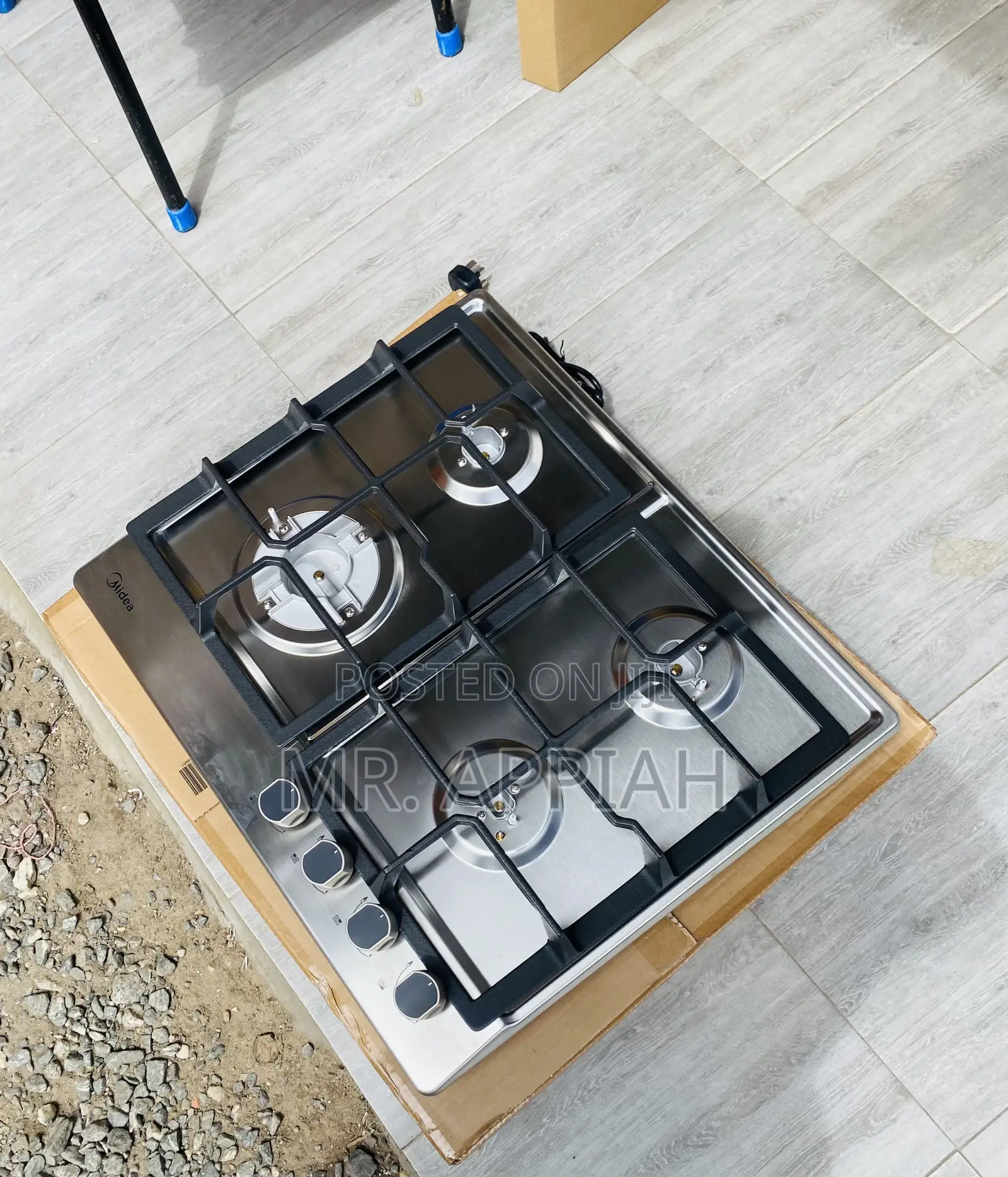 Cook Like a Pro With Midea 60G40ME Built-in Burner.