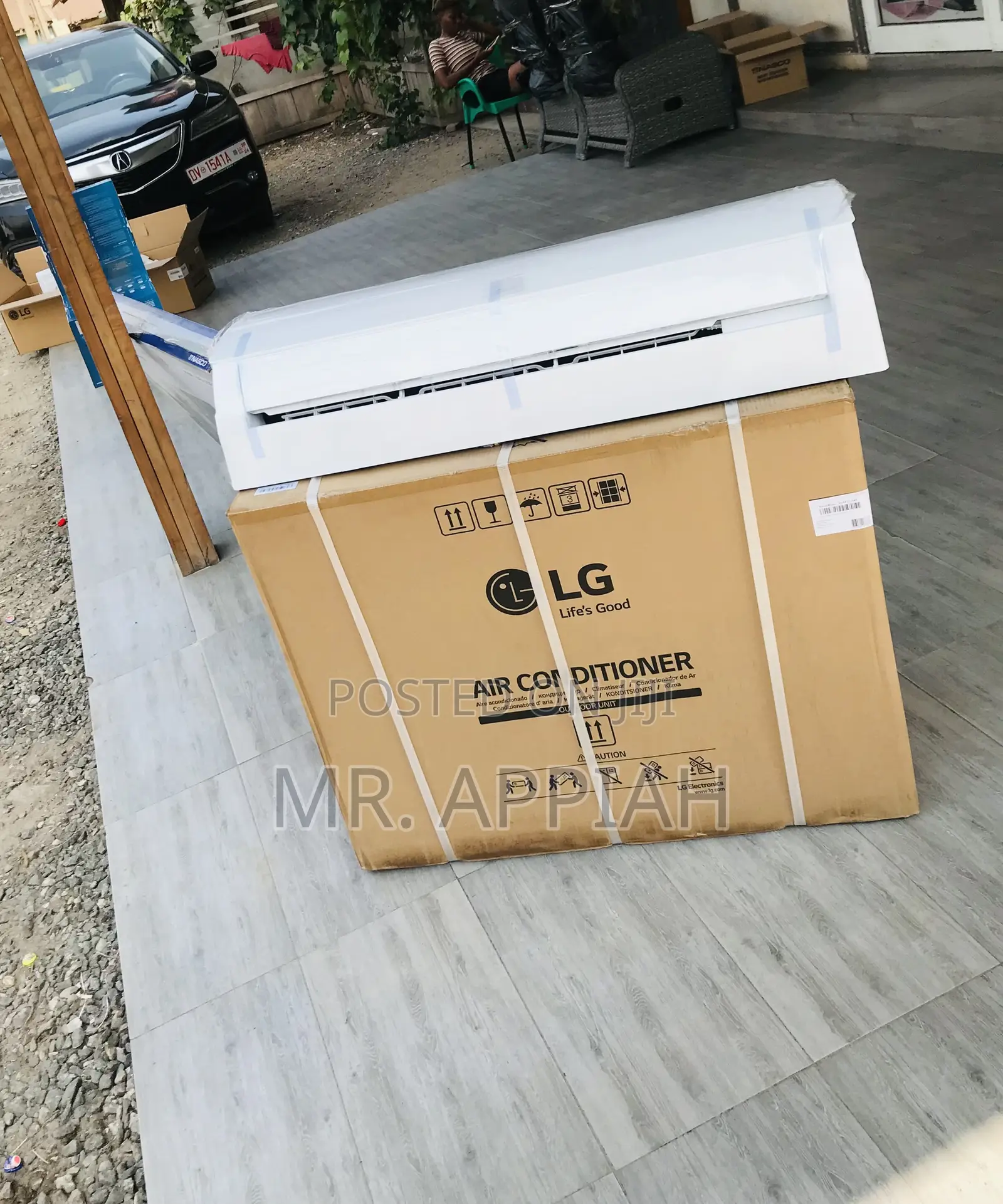 Chill Out With LG 2.0hp Air Conditioner(White).