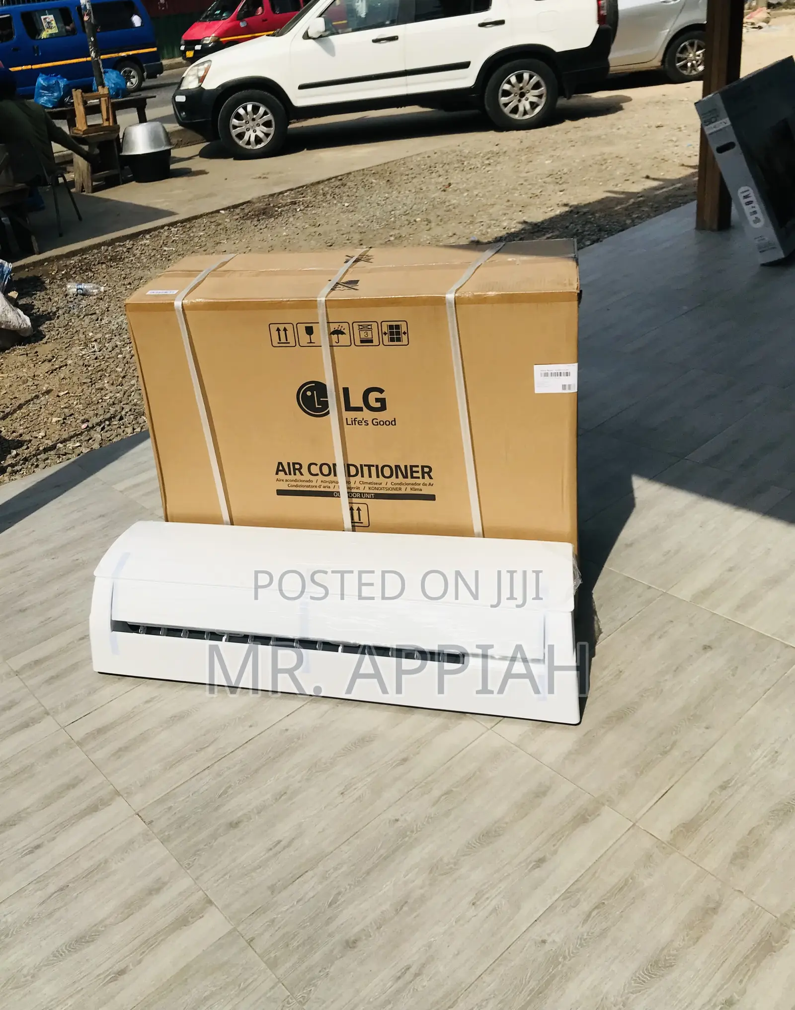 Low Noise Operating LG 2.5hp Non Inverter Air Conditioner.