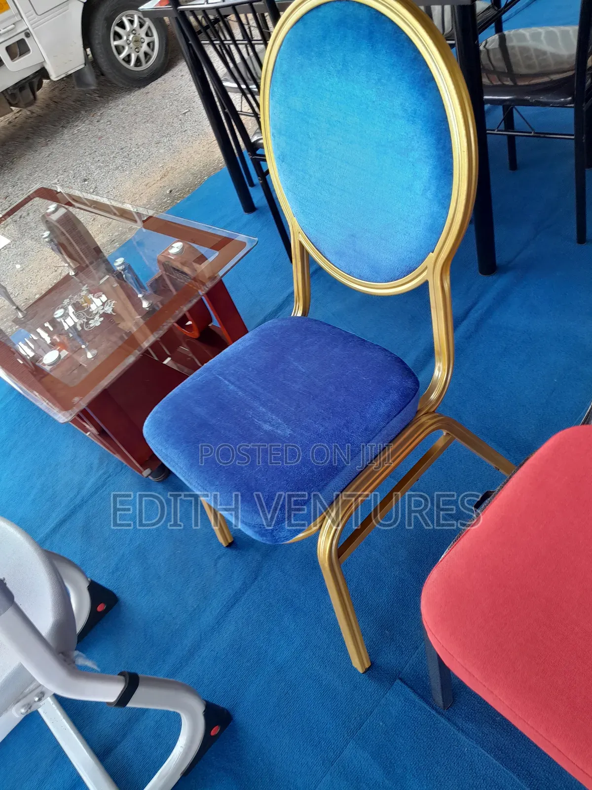 Armless Event Chair