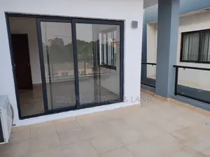 5bdrm House in Dzorwulu With Plant for rent