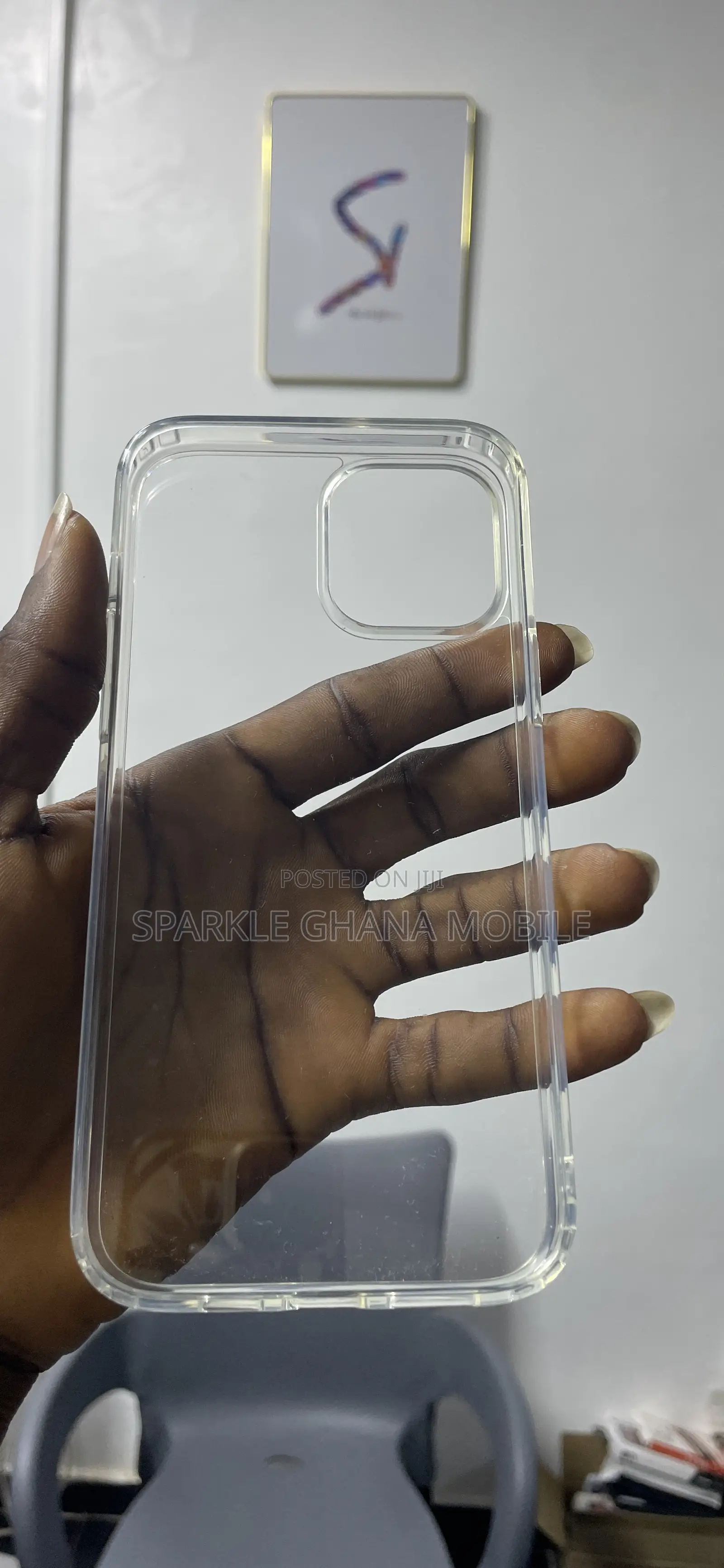 13 Pro Max Transparent Protective Cover