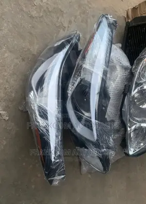 Hyundai Elantra 2012 - 2016 Headlights Pair