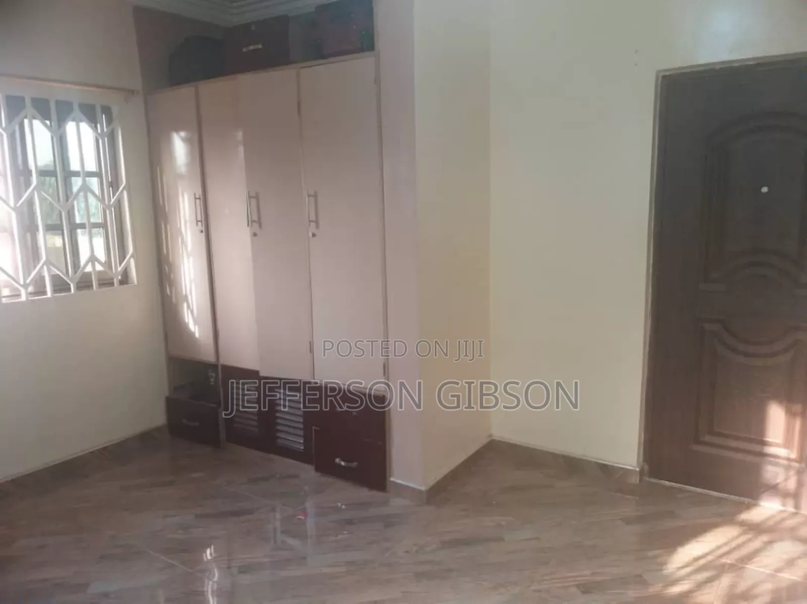 8bdrm Apartment in Ike Evergreen Homes, Accra Metropolitan for sale