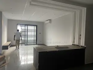 3bdrm Apartment in East Airport for sale
