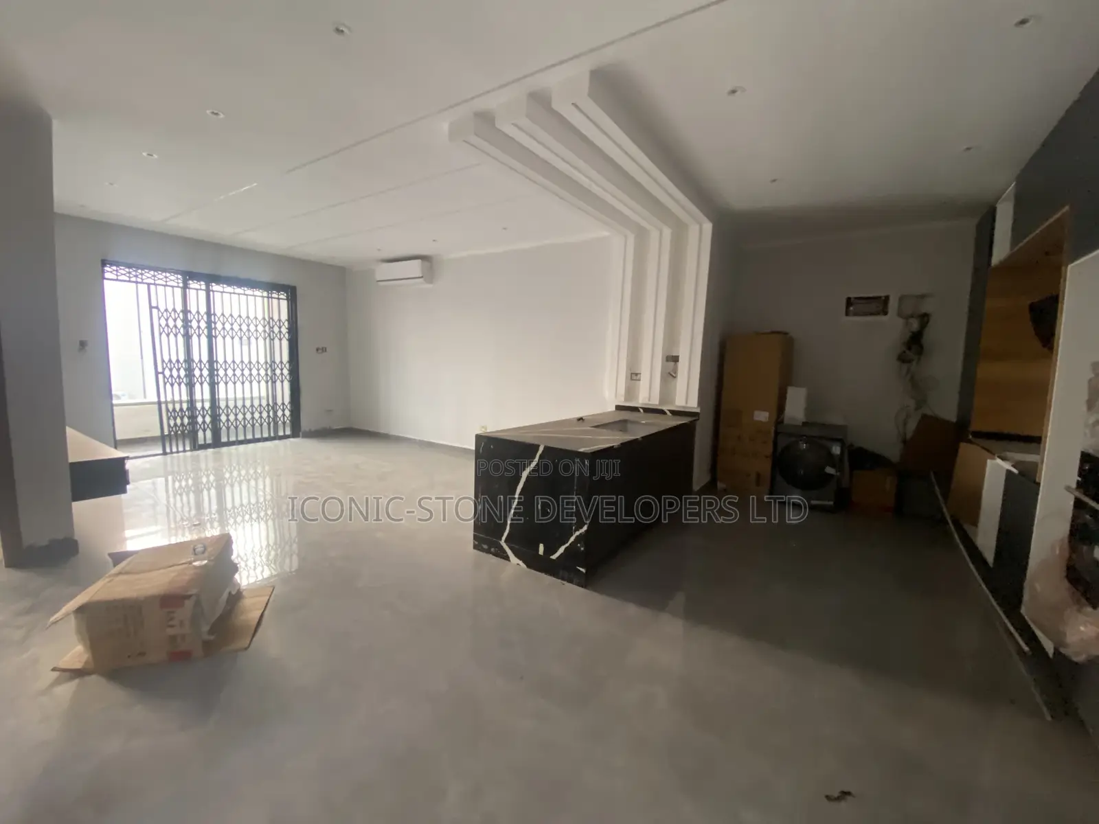 3bdrm Apartment in East Airport for sale