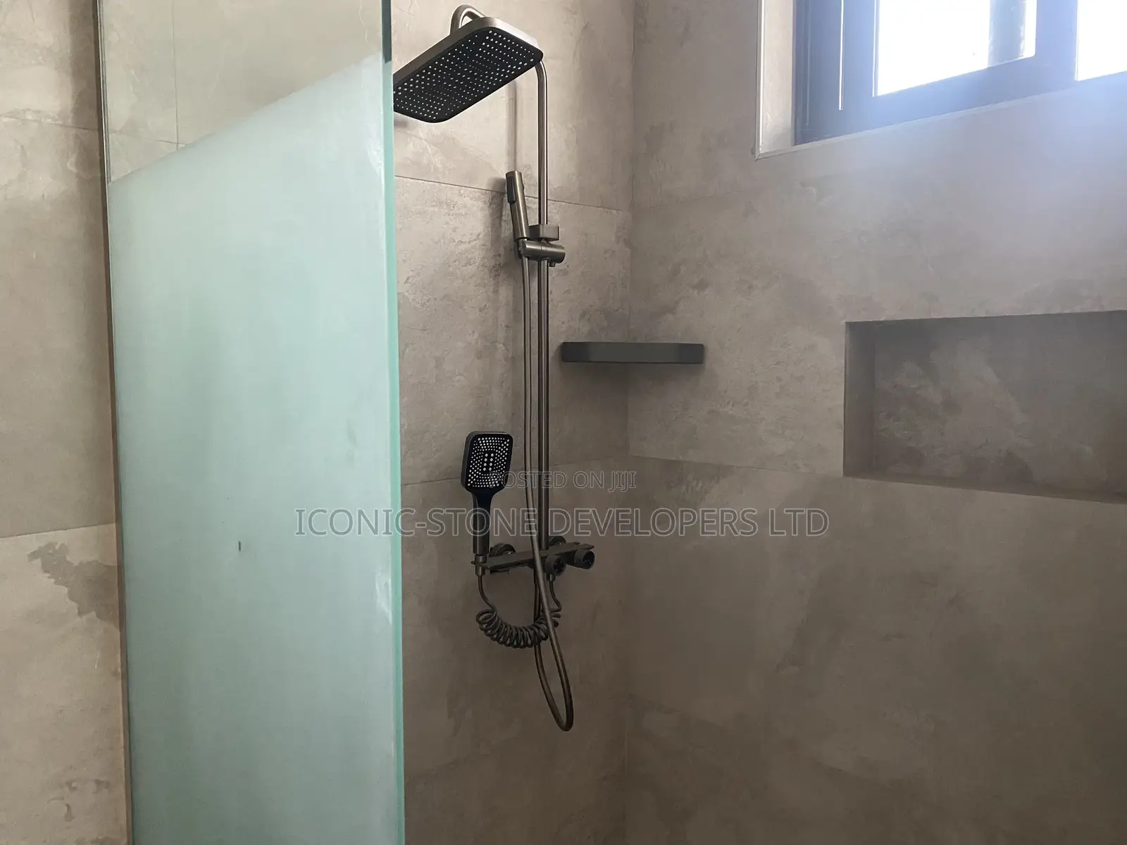 3bdrm Apartment in East Airport for sale