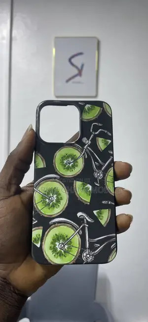 iPhone 13 Pro Black Cover