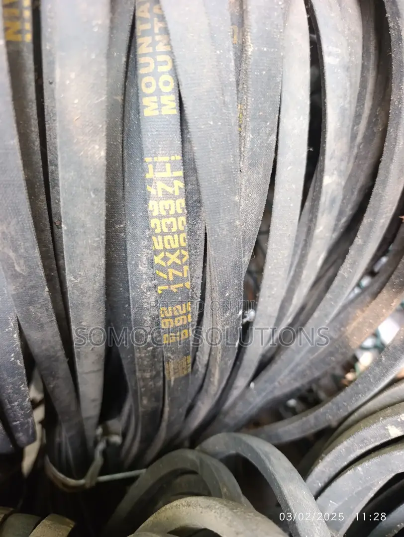 V-Belt B92 17x2337li Industrial v Belts Spare Parts