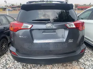 Toyota RAV4 2015 Silver