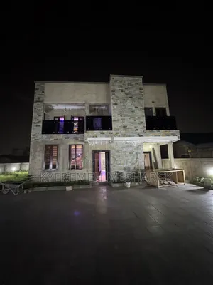 4bdrm Mansion in Ashongman, North Legon for sale