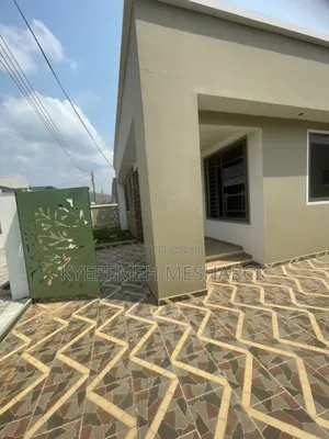 3bdrm House in Oyarifa Teiman for sale