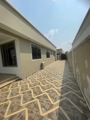 3bdrm House in Oyarifa Teiman for sale