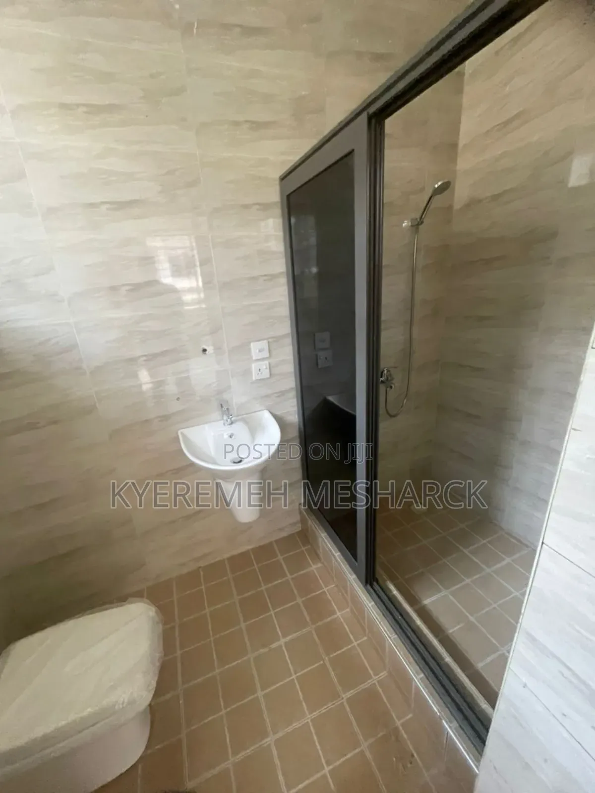 3bdrm House in Oyarifa Teiman for sale