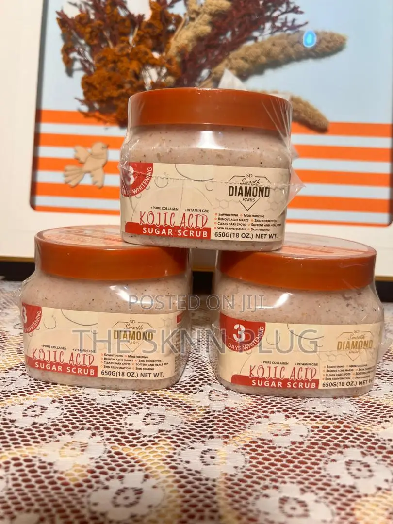 Smooth Diamond Kojic Acid Body Scrub