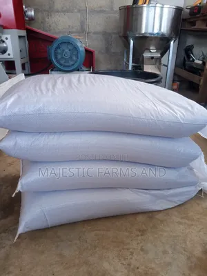 Poultry Feed for 1-4 Weeks Old Chicks