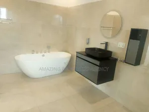 4bdrm Townhouse/Terrace in Cantonments for sale
