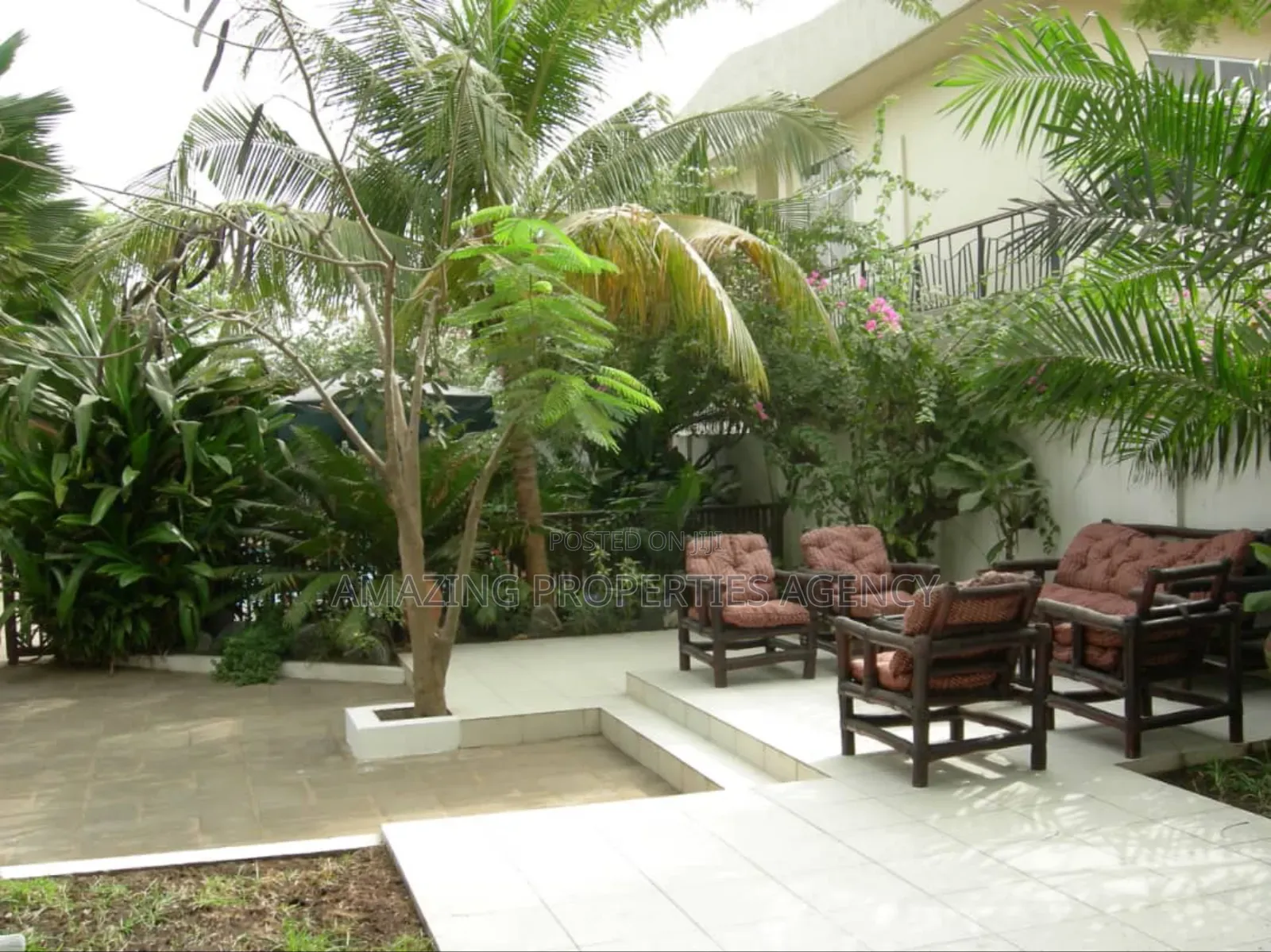 4bdrm House in Dzorwulu for rent