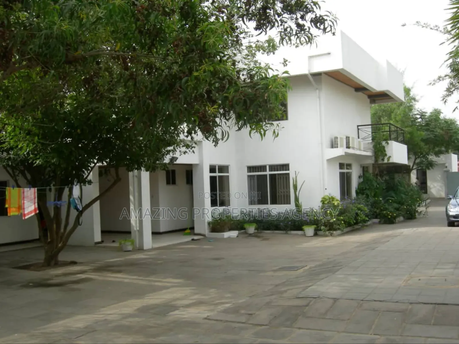 4bdrm House in Dzorwulu for rent