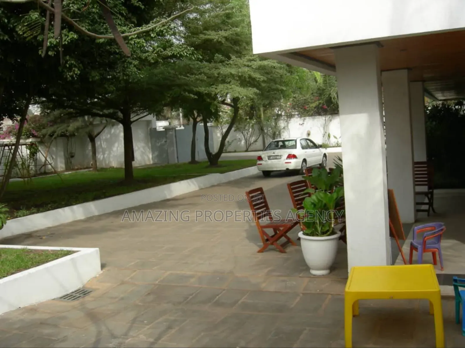 4bdrm House in Dzorwulu for rent