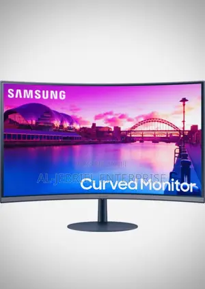 32” Samsung Curved Display Monitor—Black