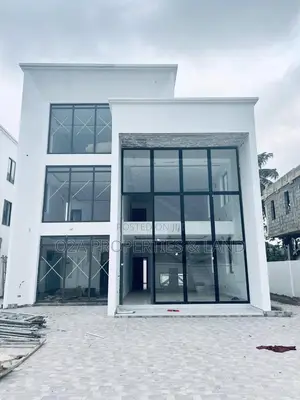 4bdrm House in Adjiringanor, Ability for sale