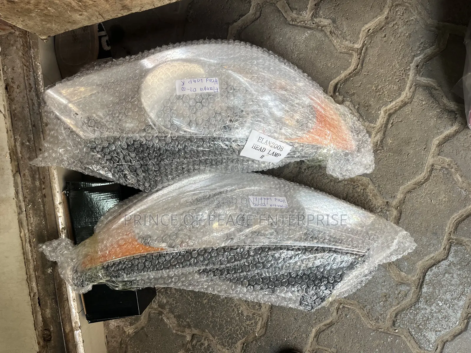 Hyundai Elantra 2007 2008 2009 2010 Headlight or Lamp Pair