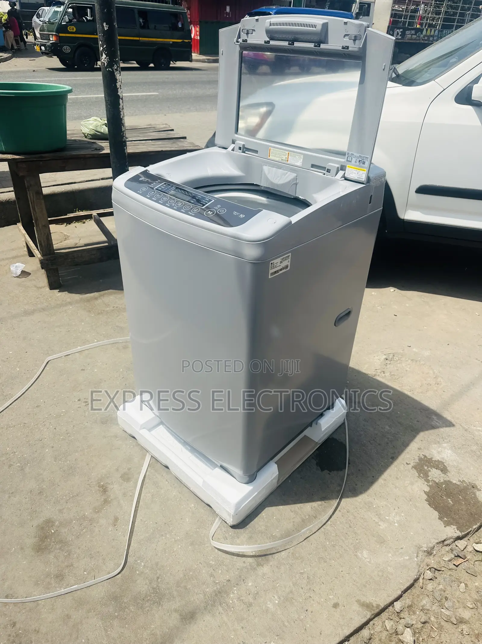 Laundry Luxe Full Auto Washing Machine LG 13kg Topload