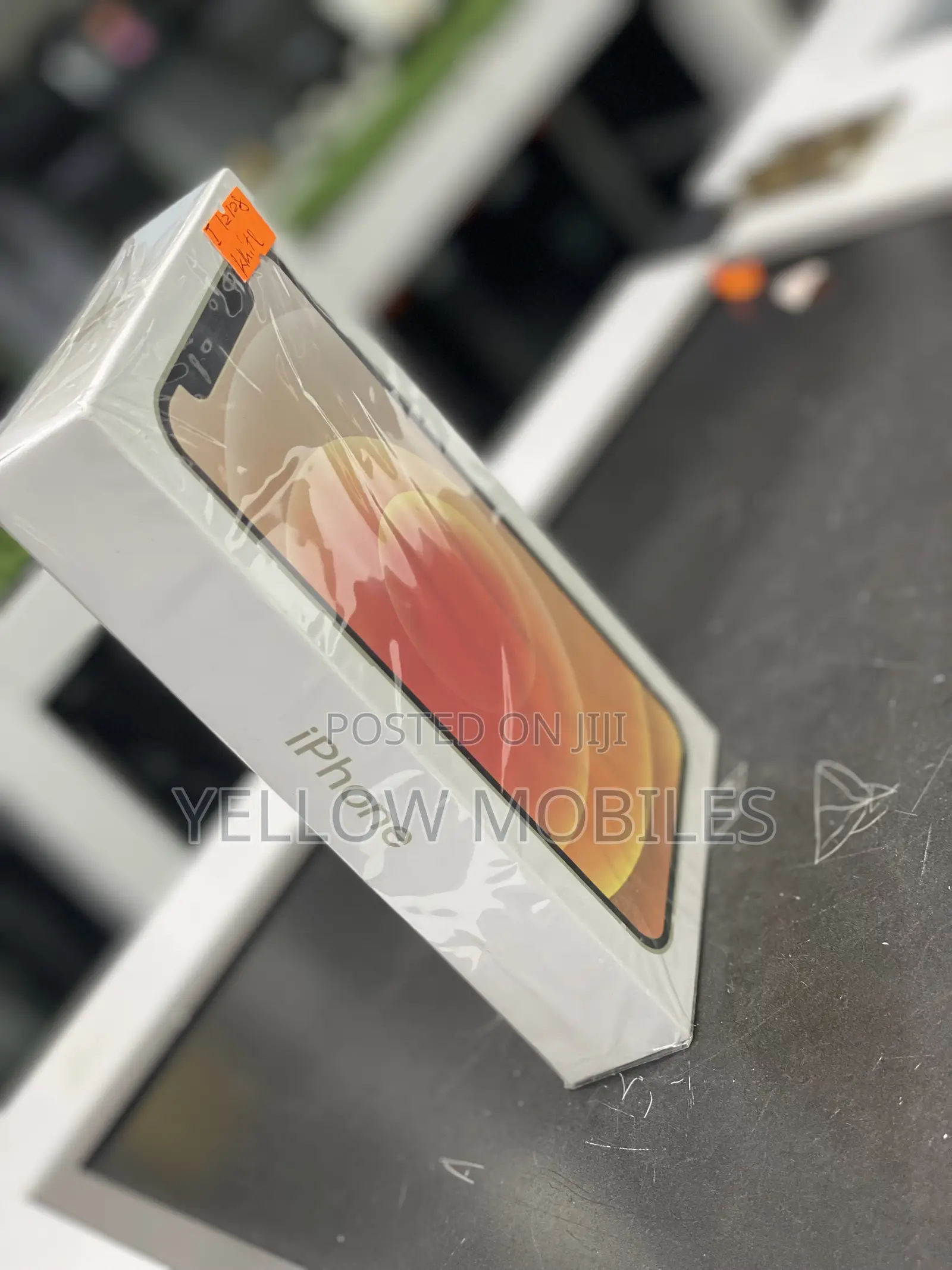 New Apple iPhone 12 64 GB Gold